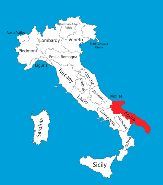 map of italy with puglia outlined in red